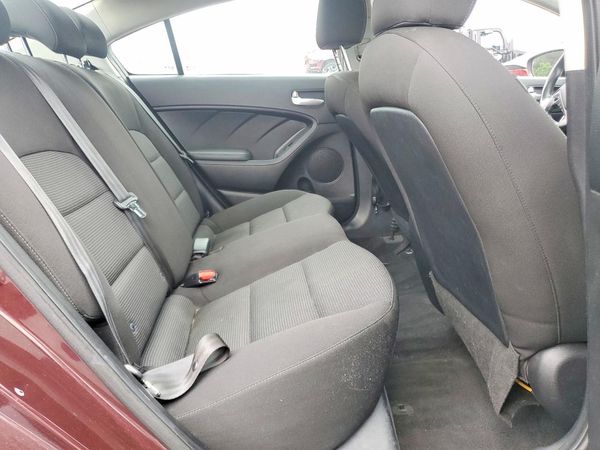 2017 KIA FORTE LX Base