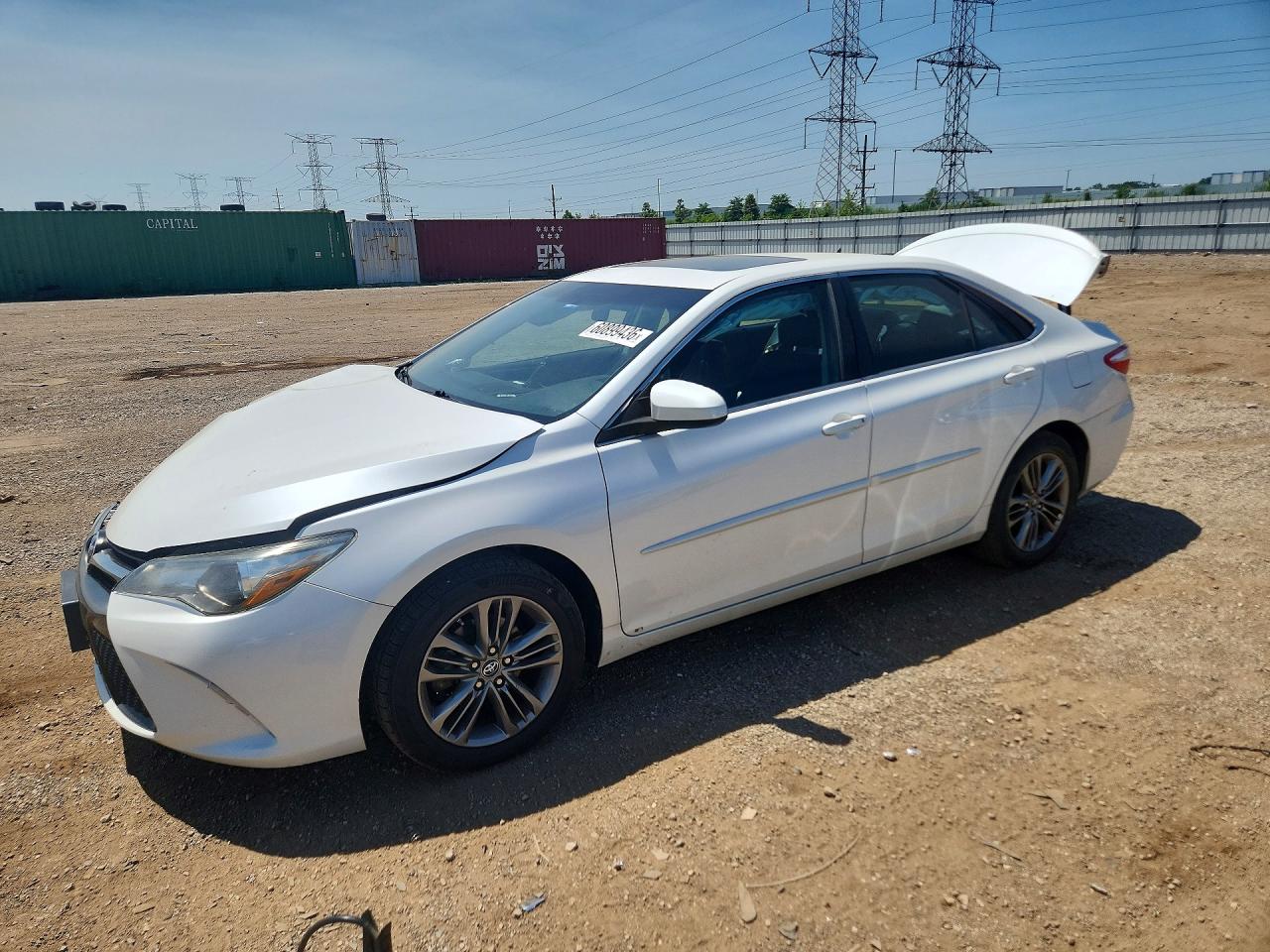 2017 TOYOTA CAMRY LE/SE/XLE/XSE — Front 3/4