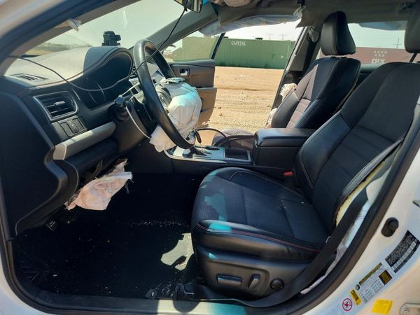 2017 TOYOTA CAMRY LE/SE/XLE/XSE — DENT