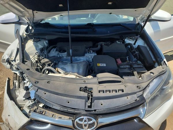 2017 TOYOTA CAMRY LE/SE/XLE/XSE — Engine bay