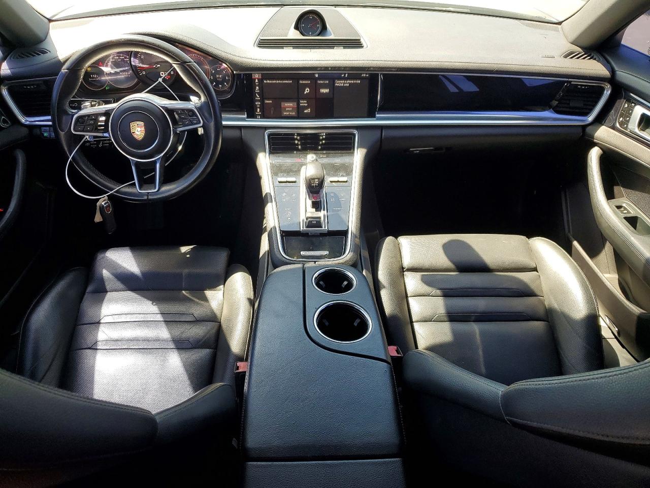 2018 PORSCHE PANAMERA Base / 4