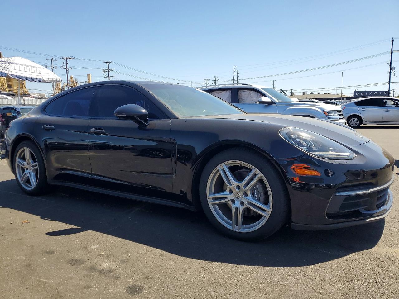 2018 PORSCHE PANAMERA Base / 4
