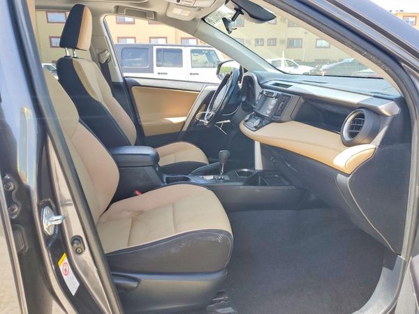 2018 TOYOTA RAV4