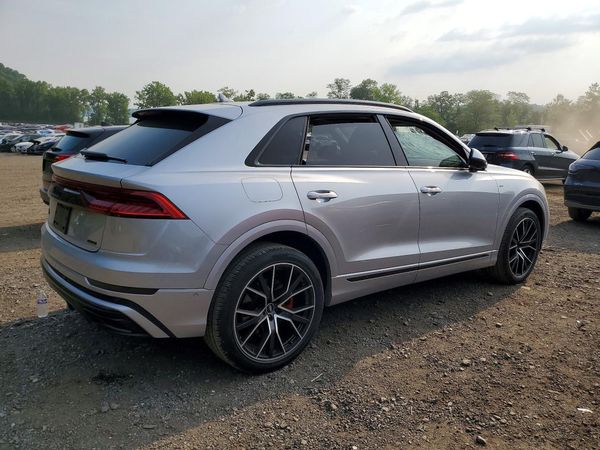 2021 AUDI Q8