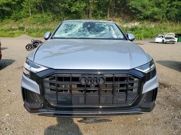 2021 AUDI Q8