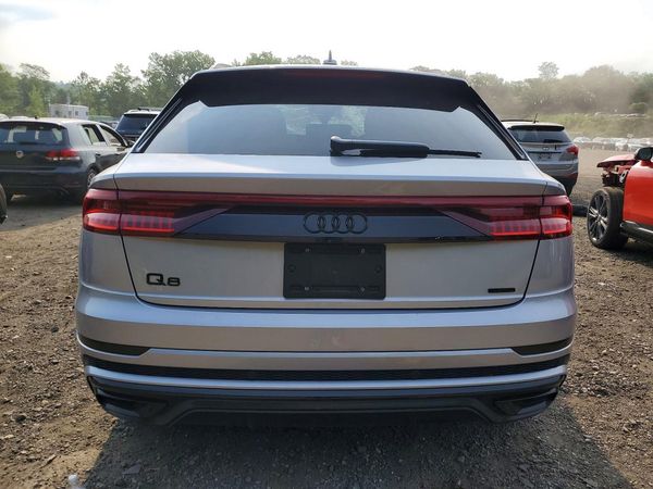 2021 AUDI Q8