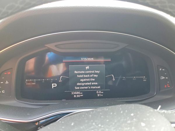 2021 AUDI Q8