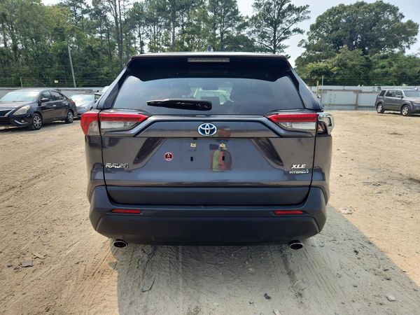 2021 TOYOTA RAV4 XLE HV
