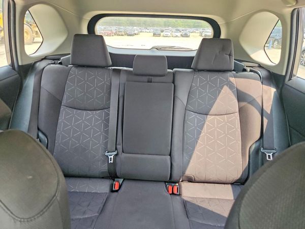 2021 TOYOTA RAV4 XLE HV
