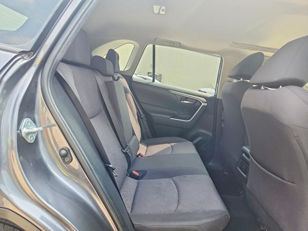 2021 TOYOTA RAV4 XLE HV