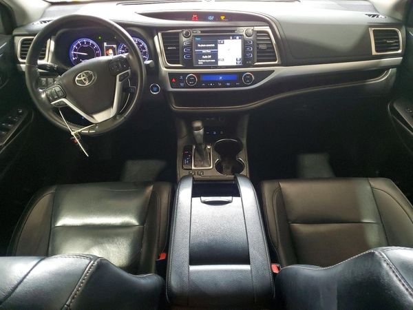 2019 TOYOTA HIGHLANDER SE/XLE