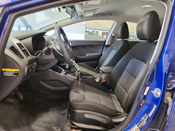 2018 KIA FORTE LX Base