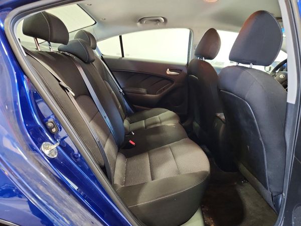 2018 KIA FORTE LX Base