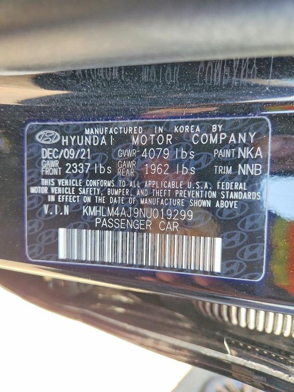 2022 HYUNDAI ELANTRA