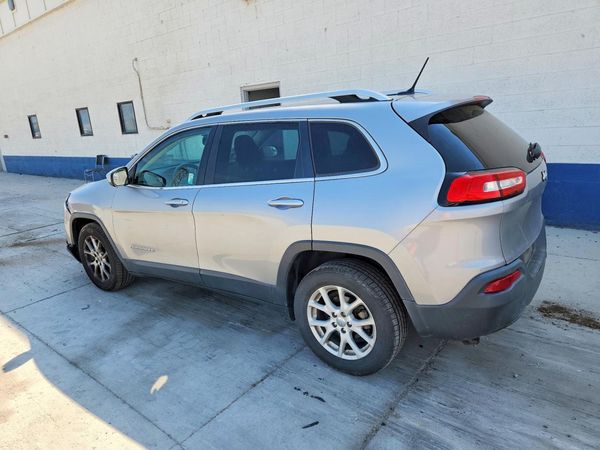 2015 JEEP CHEROKEE LATITUDE FWD