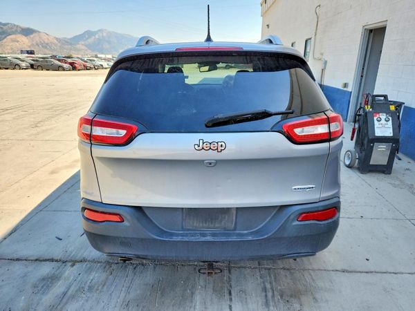 2015 JEEP CHEROKEE LATITUDE FWD