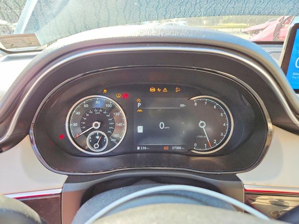 2023 GENESIS GV70