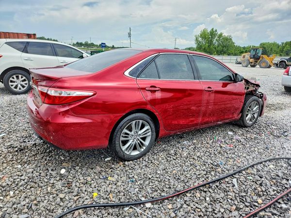 2015 TOYOTA CAMRY