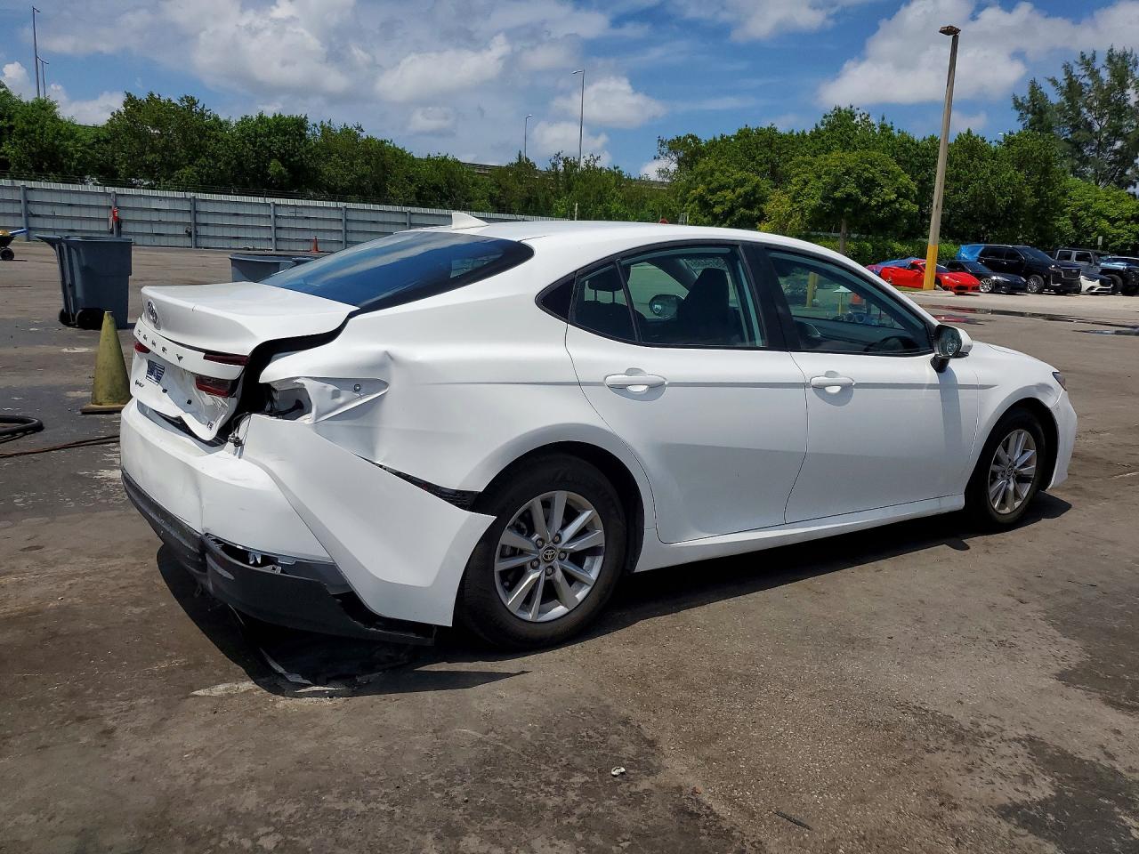 2025 TOYOTA CAMRY