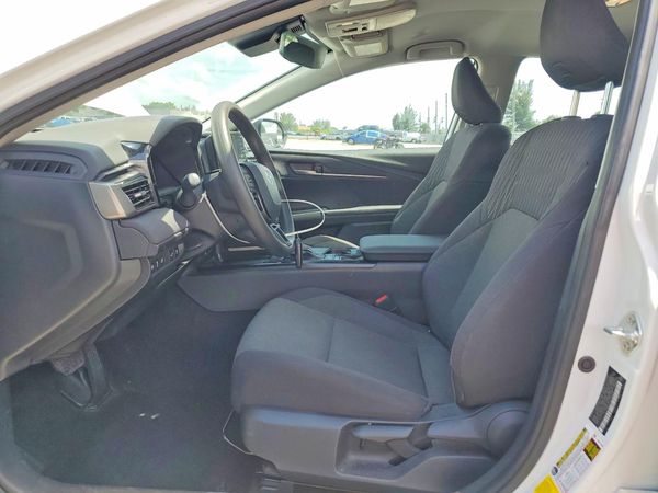 2025 TOYOTA CAMRY