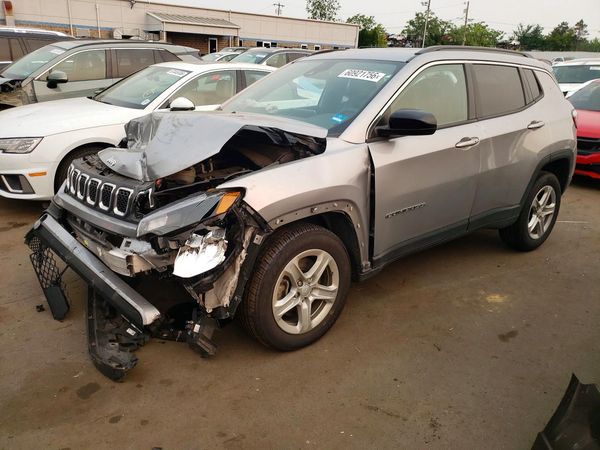 2023 JEEP COMPASS North, Latitude