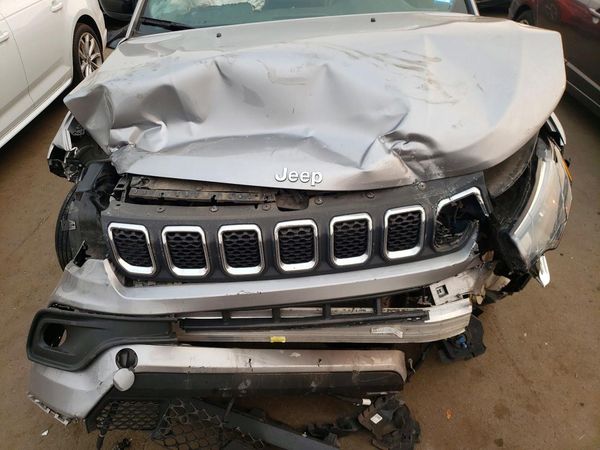 2023 JEEP COMPASS North, Latitude