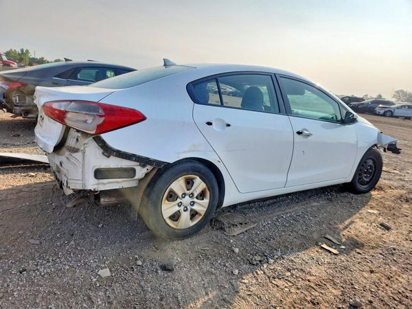 2016 KIA FORTE GL (Middle-Low Grade)