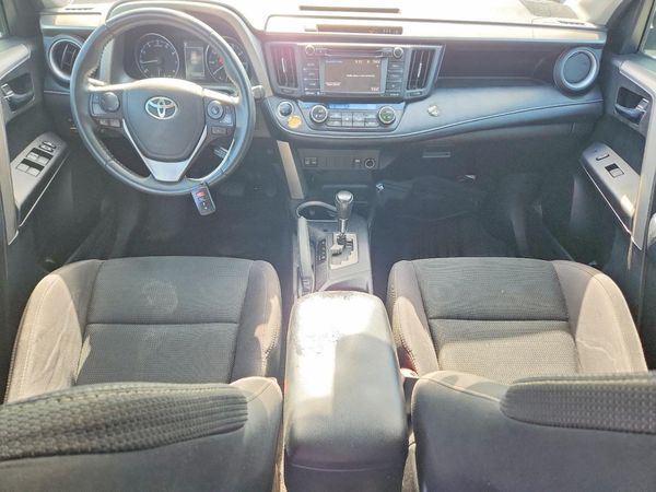 2017 TOYOTA RAV4 XLE
