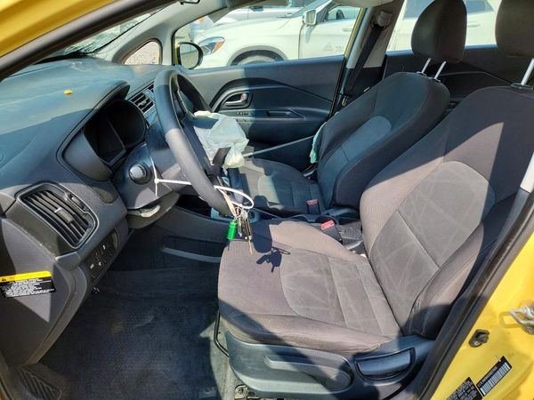 2016 KIA RIO LX A/T