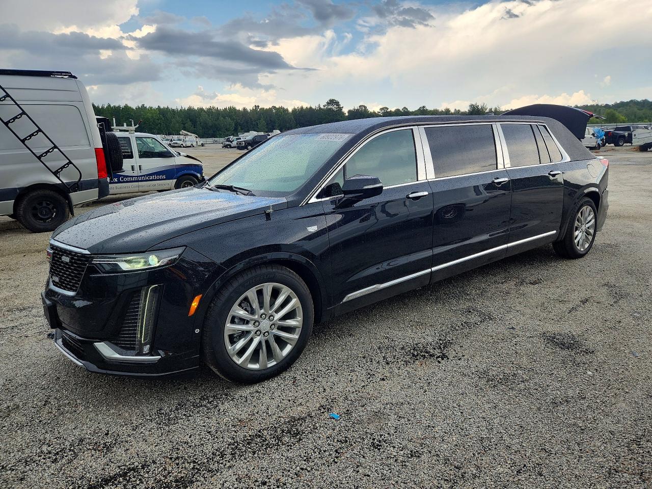 2024 CADILLAC XT6