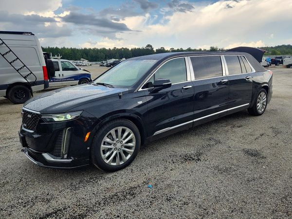 2024 CADILLAC XT6