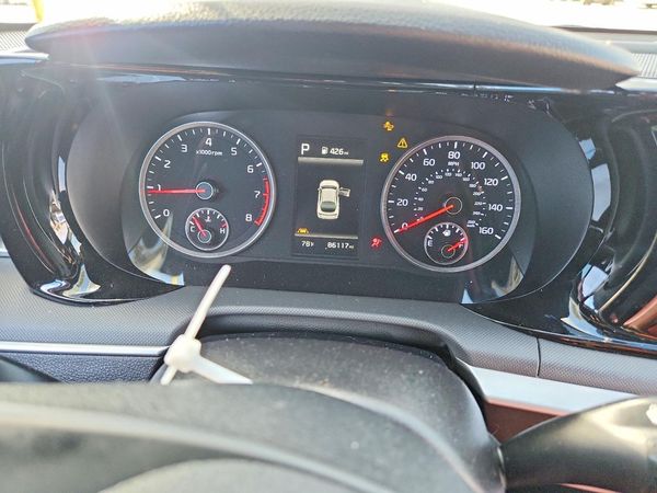 2021 KIA K5 GT-Line