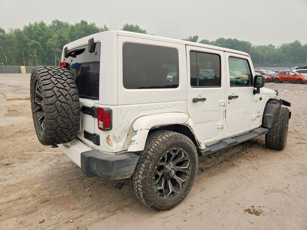 2016 JEEP WRANGLER UNLIMITED SAHARA 4X4