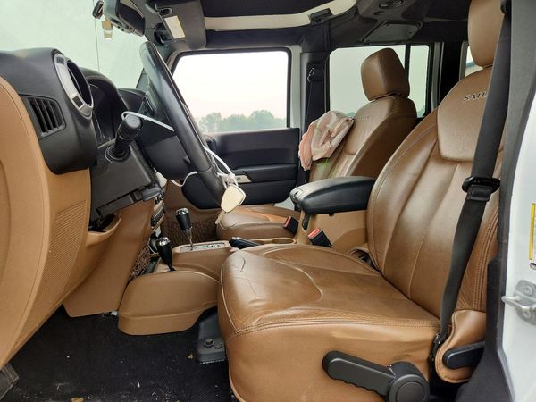 2016 JEEP WRANGLER UNLIMITED SAHARA 4X4