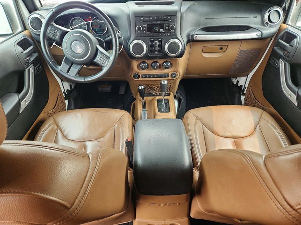 2016 JEEP WRANGLER UNLIMITED SAHARA 4X4