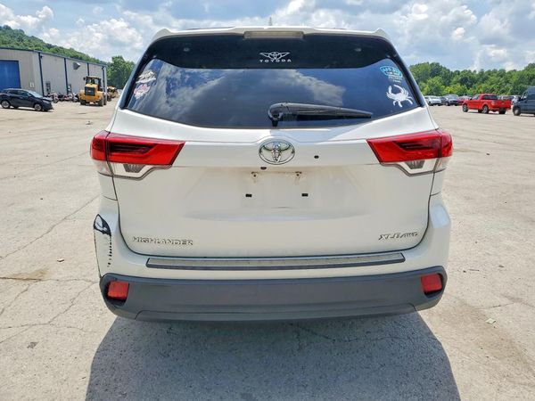 2019 TOYOTA HIGHLANDER SE/XLE
