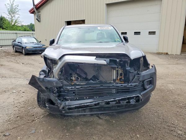 2017 TOYOTA TACOMA SR/SR5