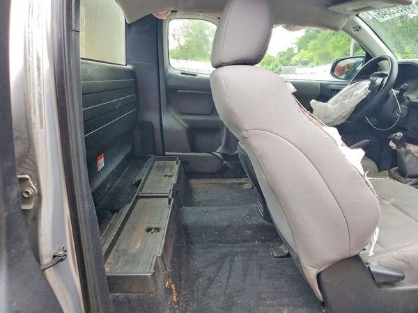 2017 TOYOTA TACOMA SR/SR5