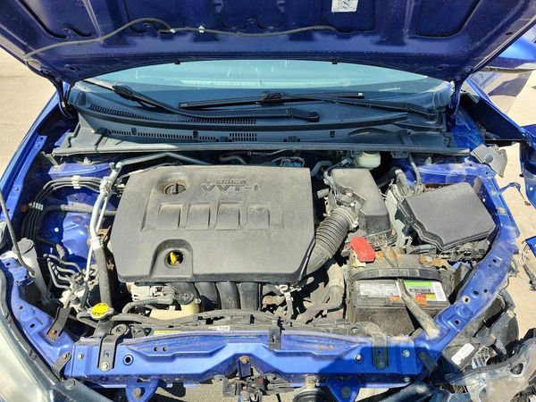 2016 TOYOTA COROLLA L/LE — Engine bay