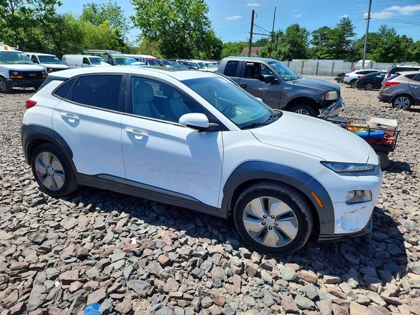 2021 HYUNDAI KONA