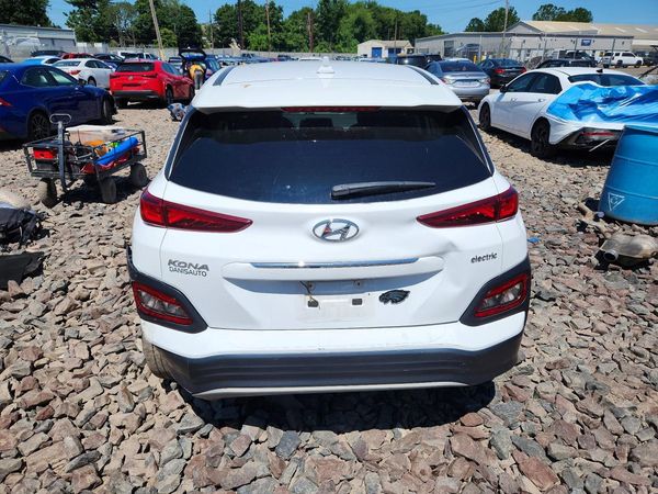 2021 HYUNDAI KONA