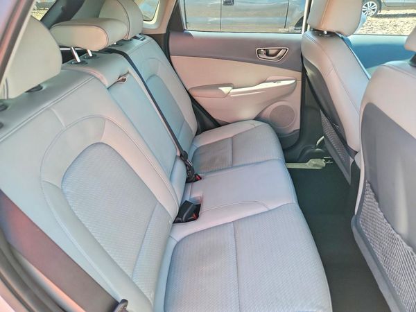 2021 HYUNDAI KONA