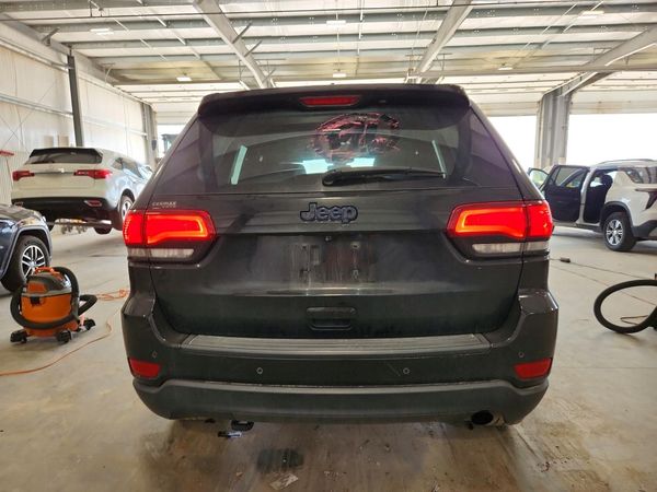 2020 JEEP GRAND CHEROKEE LAREDO 4X2