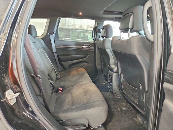 2020 JEEP GRAND CHEROKEE LAREDO 4X2