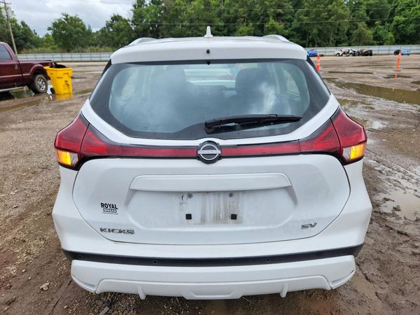 2024 NISSAN KICKS SV