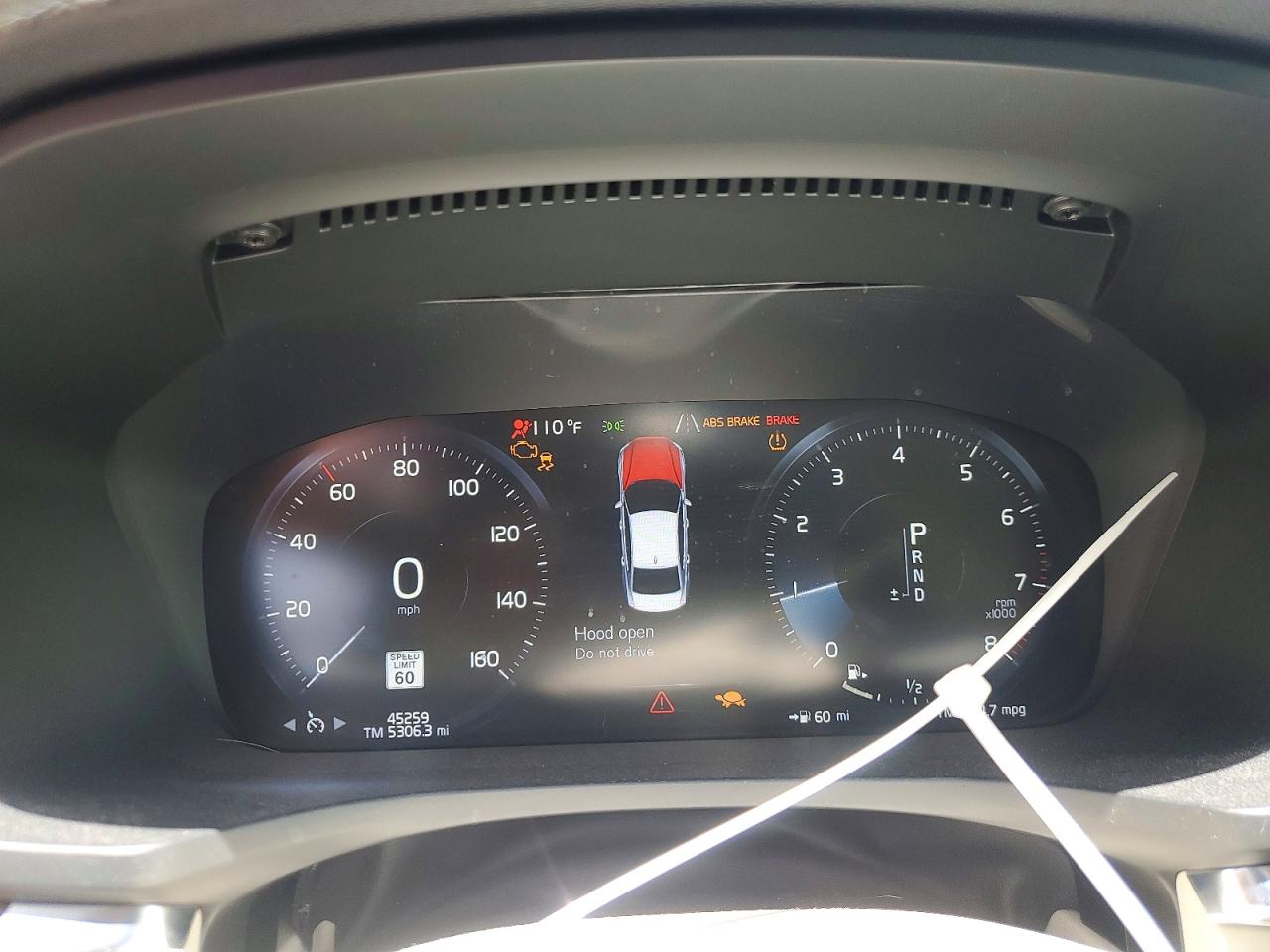 2021 VOLVO S60 Momentum