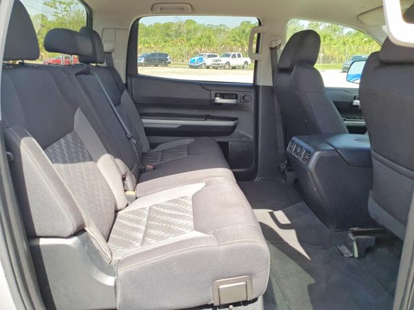 2021 TOYOTA TUNDRA SR5 grade