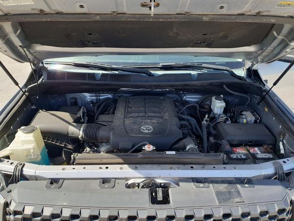 2021 TOYOTA TUNDRA SR5 grade