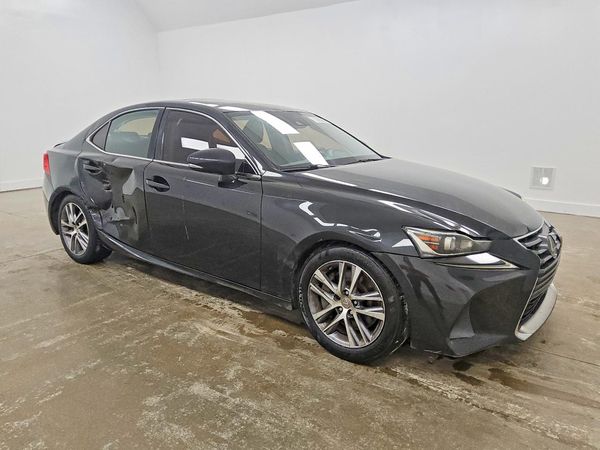 2018 LEXUS IS 300