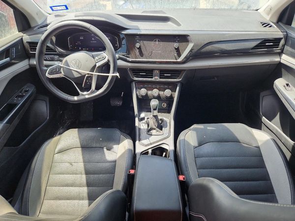 2022 VOLKSWAGEN TAOS SEL